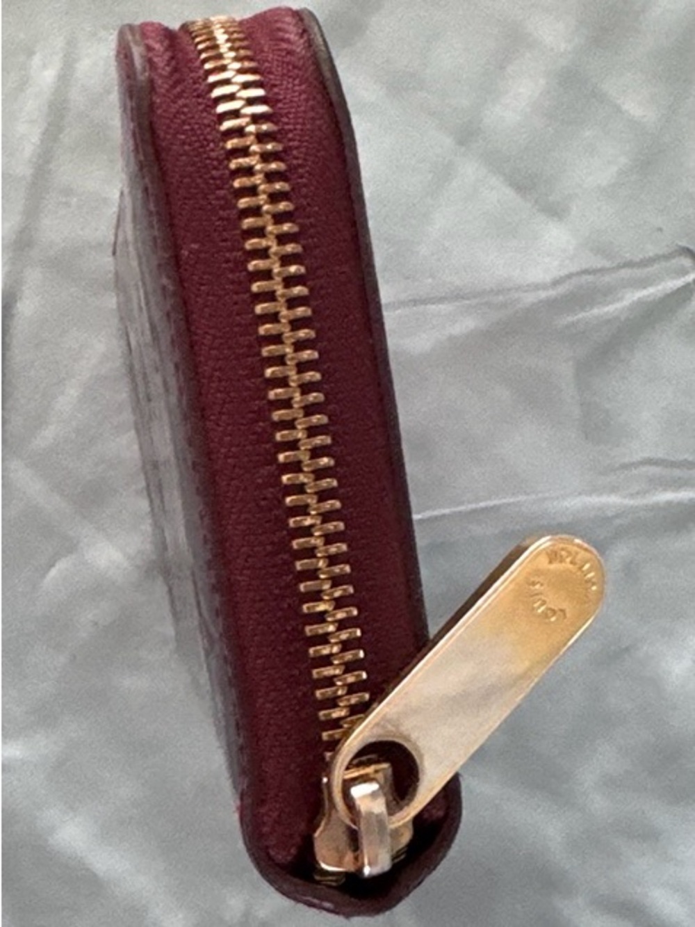 Louis Vuitton Vernis Zip Around Wallet in Burgundy, Comes With COA. - Picture 6 of 16